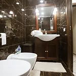 Appartement La Casa Di Nancy Next Plebiscito Naples